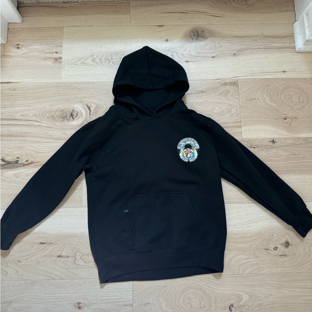 Buc-ees Little Boys Hoodie size M (8)